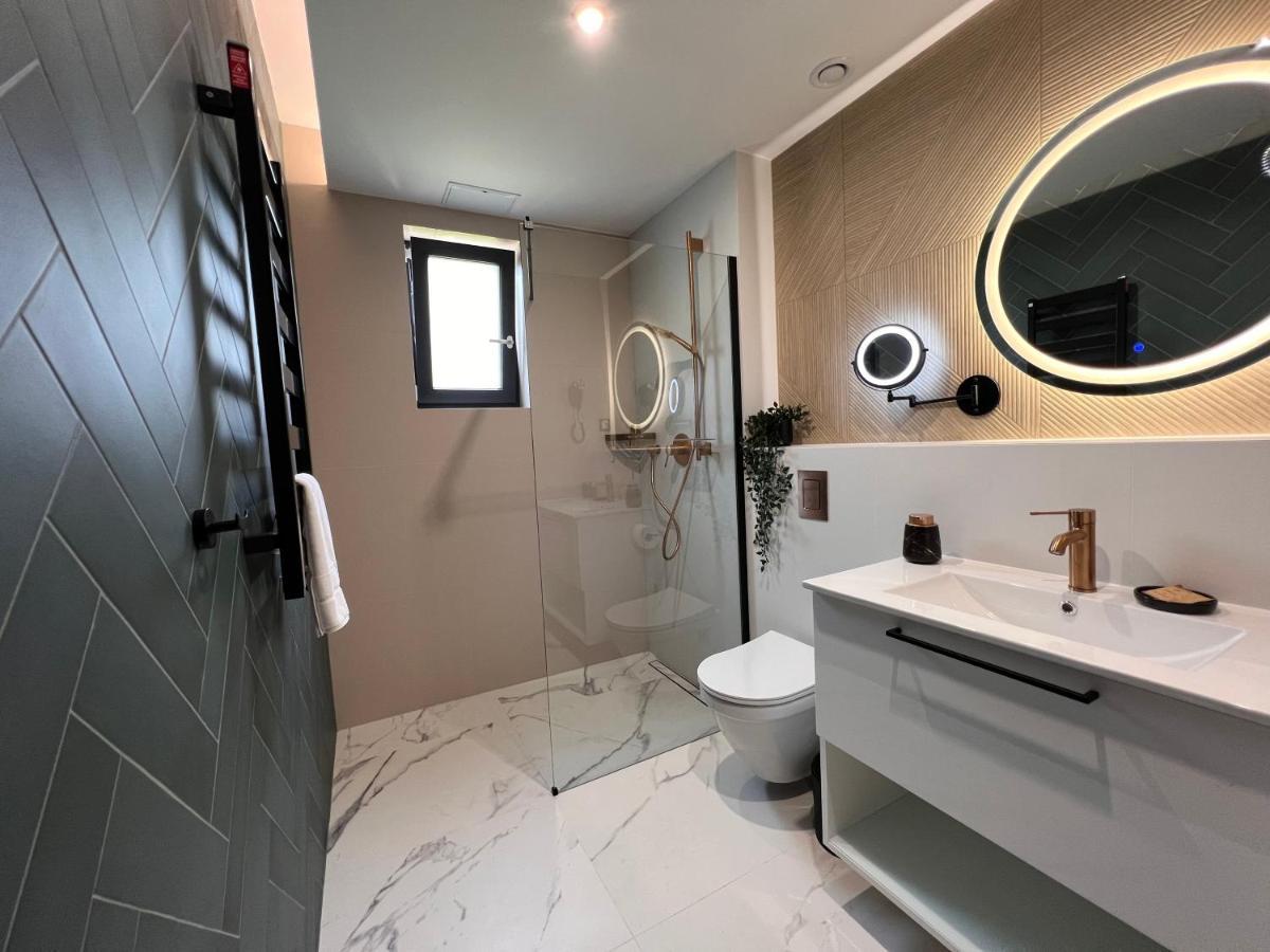 Resto Inn - Smart Apartamenty Blisko Energylandii Polwies Dış mekan fotoğraf