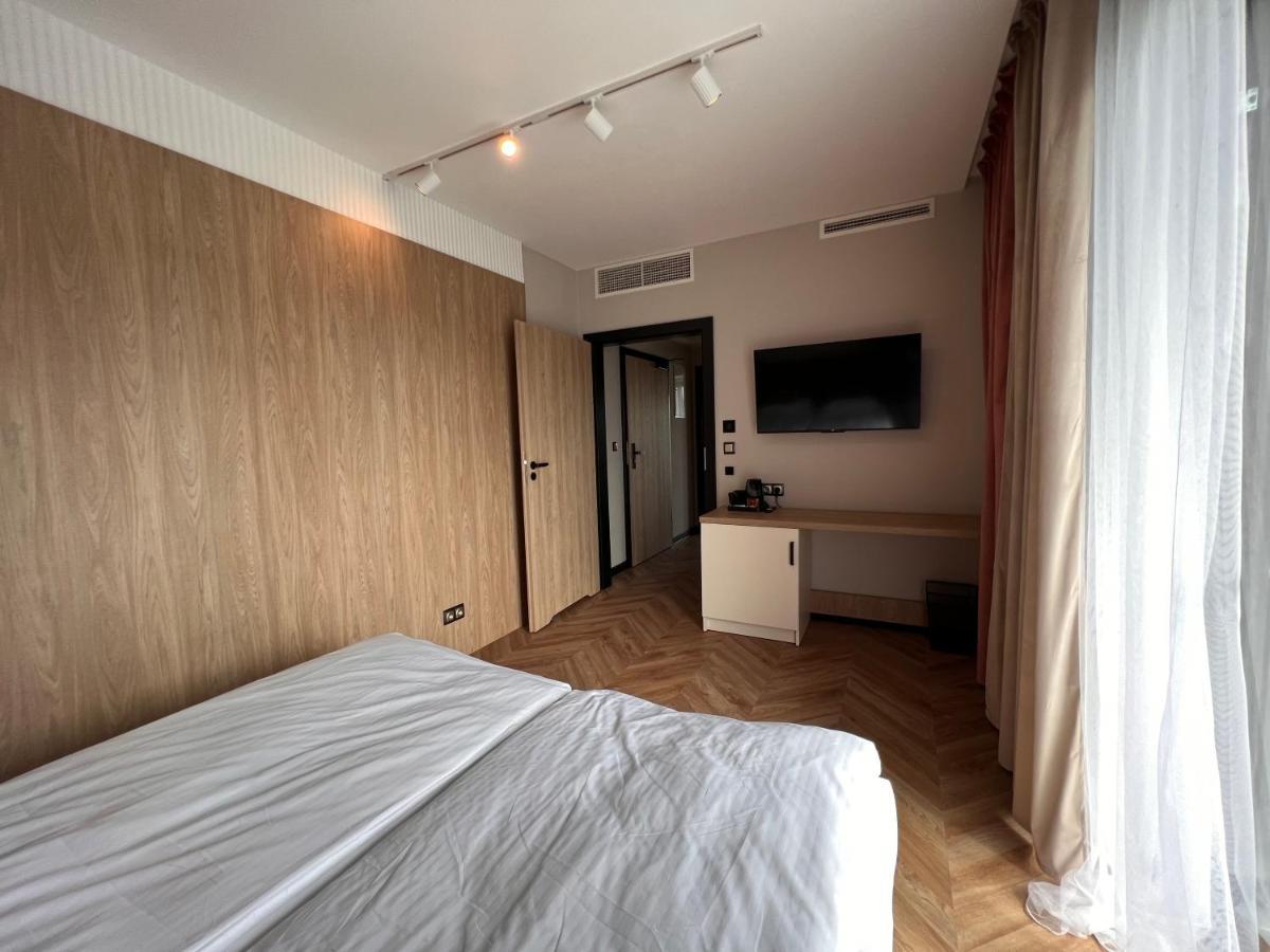 Resto Inn - Smart Apartamenty Blisko Energylandii Polwies Dış mekan fotoğraf