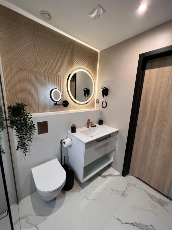 Resto Inn - Smart Apartamenty Blisko Energylandii Polwies Dış mekan fotoğraf