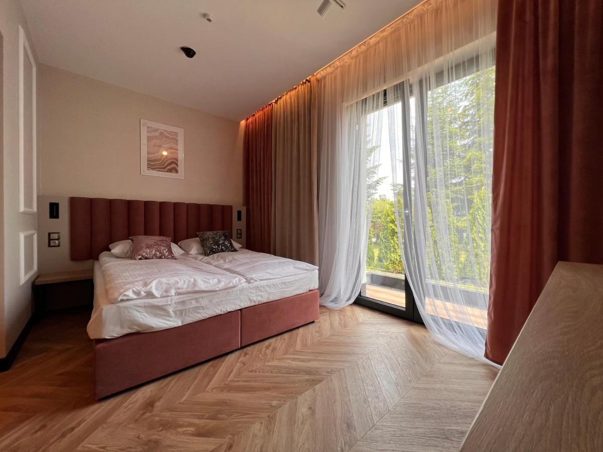 Resto Inn - Smart Apartamenty Blisko Energylandii Polwies Dış mekan fotoğraf