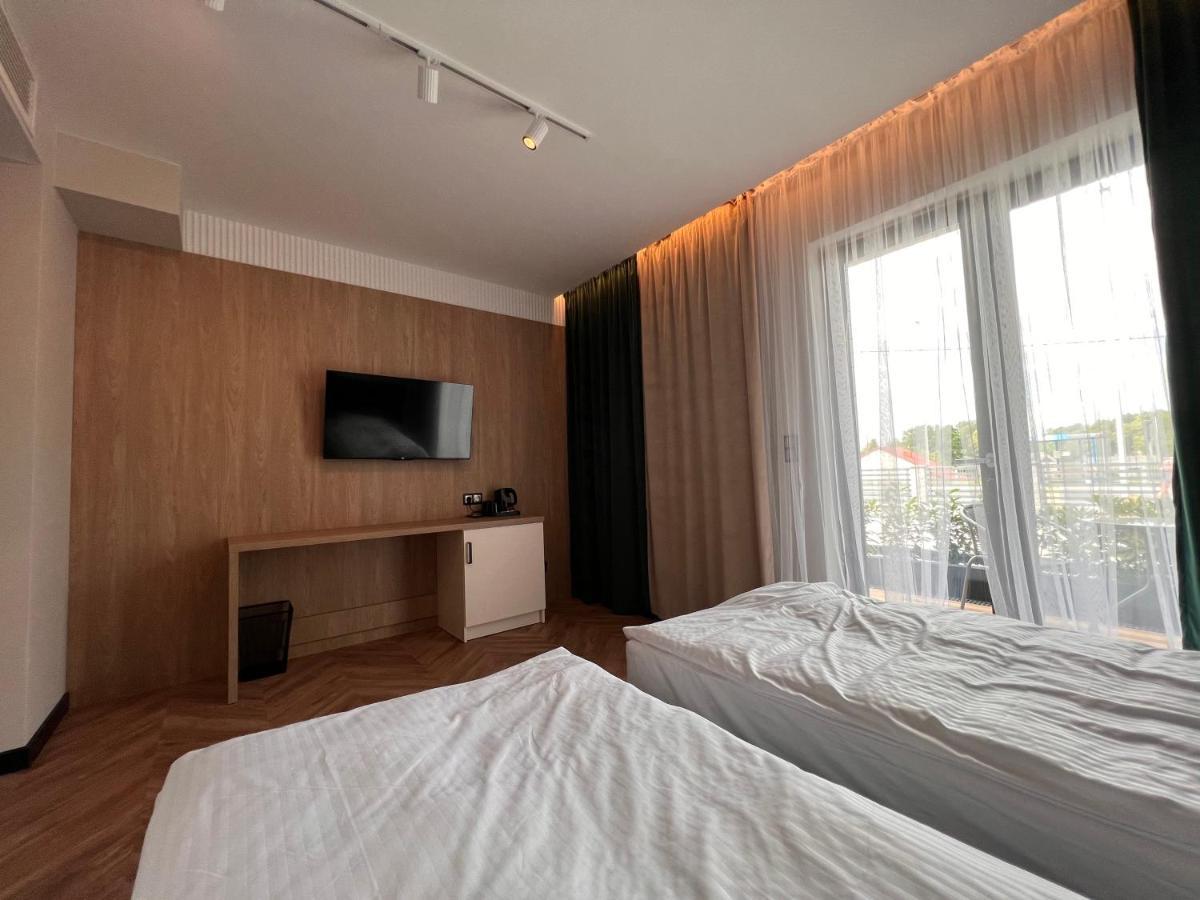 Resto Inn - Smart Apartamenty Blisko Energylandii Polwies Dış mekan fotoğraf