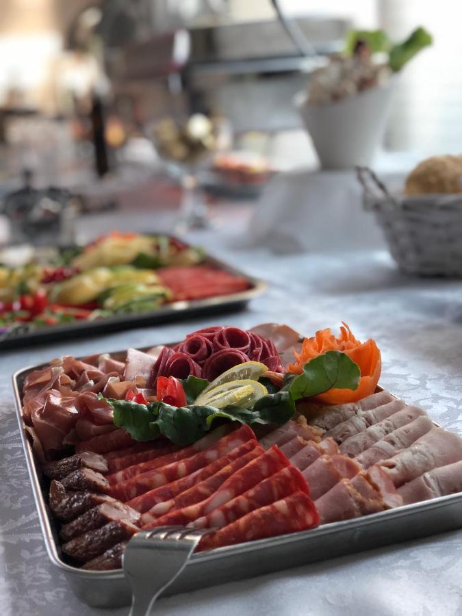 Resto Inn - Smart Apartamenty Blisko Energylandii Polwies Dış mekan fotoğraf