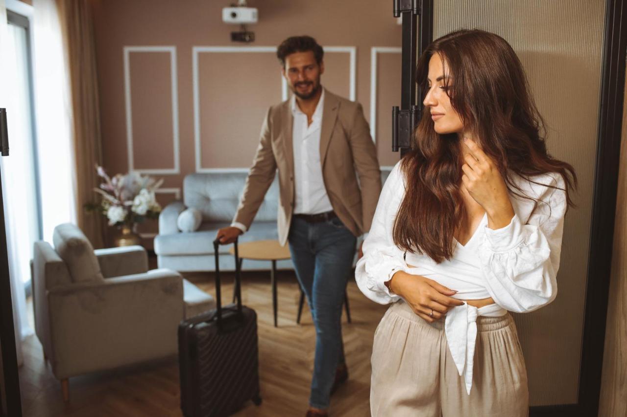 Resto Inn - Smart Apartamenty Blisko Energylandii Polwies Dış mekan fotoğraf