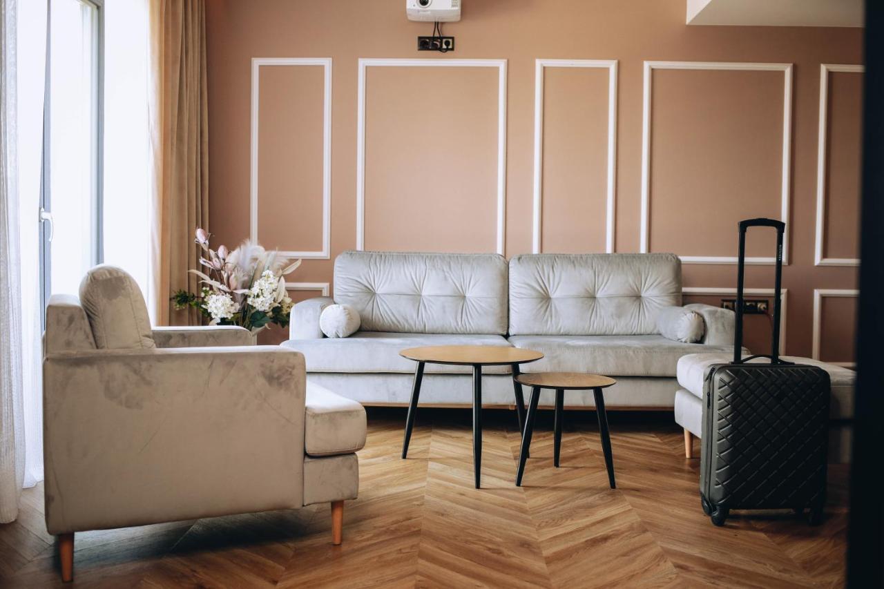 Resto Inn - Smart Apartamenty Blisko Energylandii Polwies Dış mekan fotoğraf